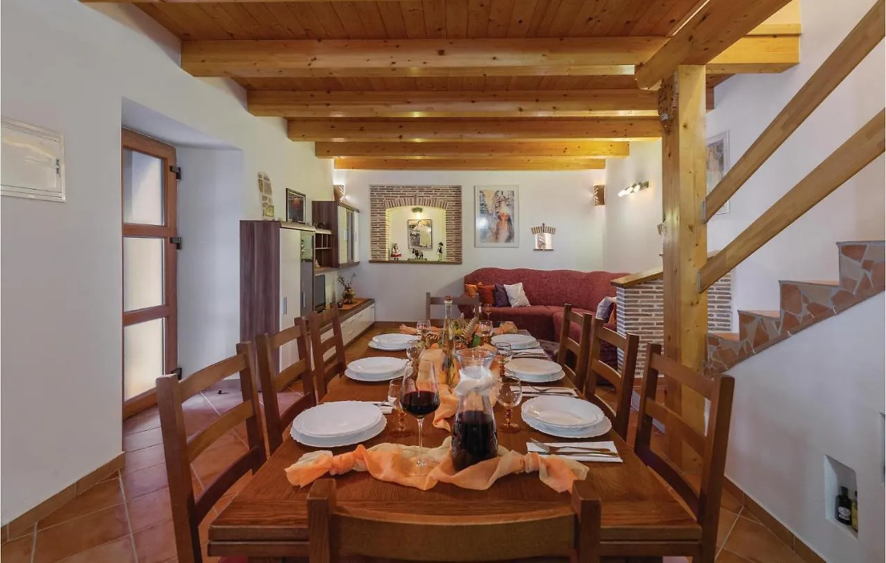 Awesome Home In Barban With Kitchen