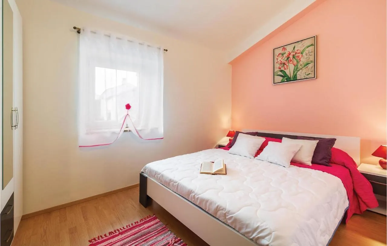 Hébergement de vacances Awesome Home In Barban With Kitchen